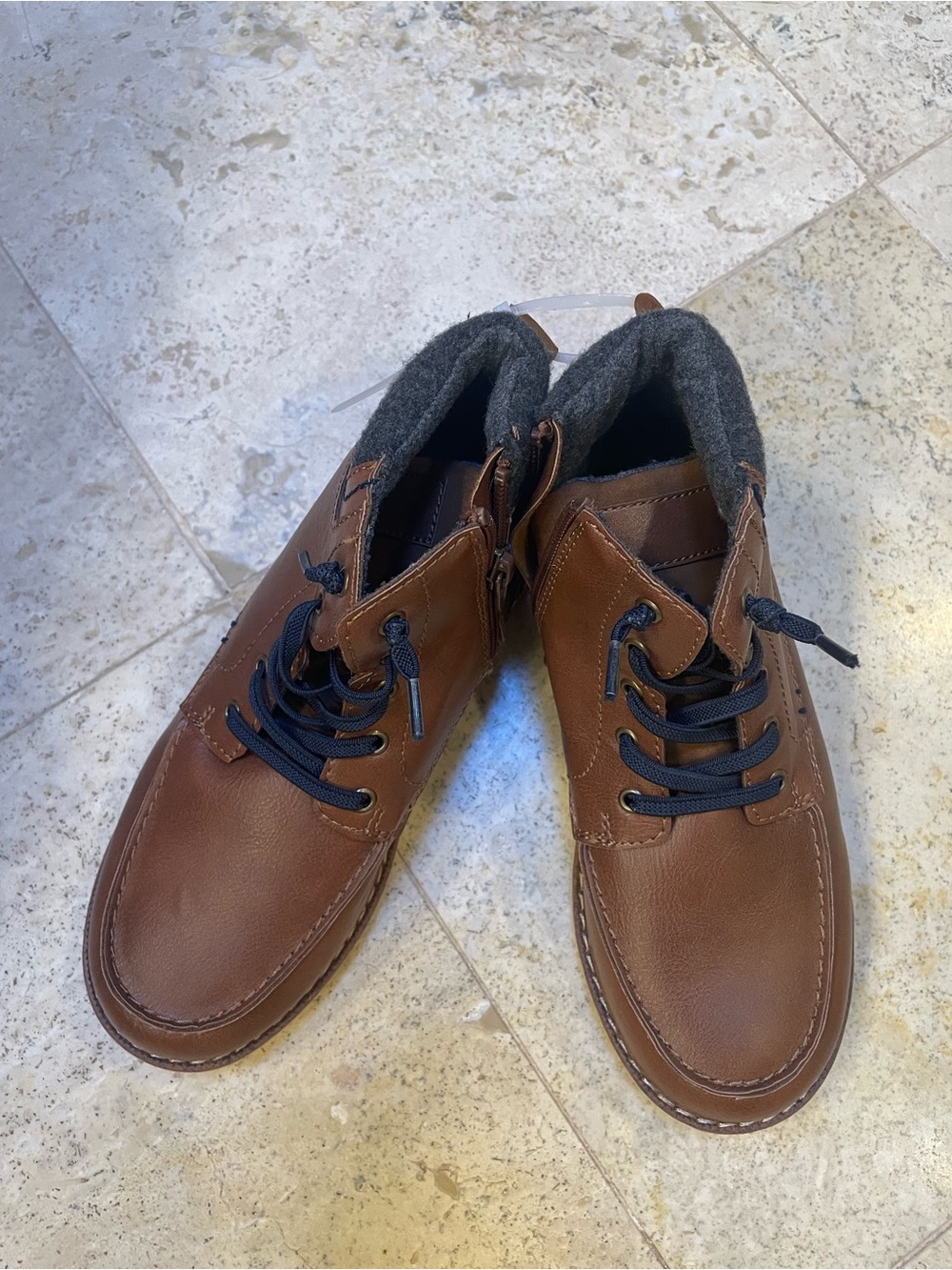 NWT Kids Moc-Toe Chukka Ankle Boot Brown Fleece Collar Side Zip Youth Size 2